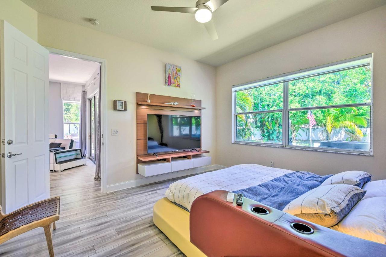 Sun-Soaked Sarasota Oasis With Pool And Hot Tub! Villa Ngoại thất bức ảnh